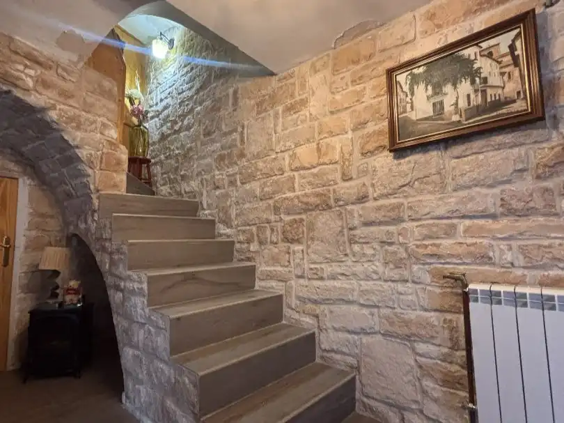 Einfamilien-Reihenhaus zum Verkauf in Calle de la Iglesia, 12, Peñalver Einfamilien-Reihenhaus zum Verkauf in Peñalver mit Klimaanlage, Heizung und Balkon