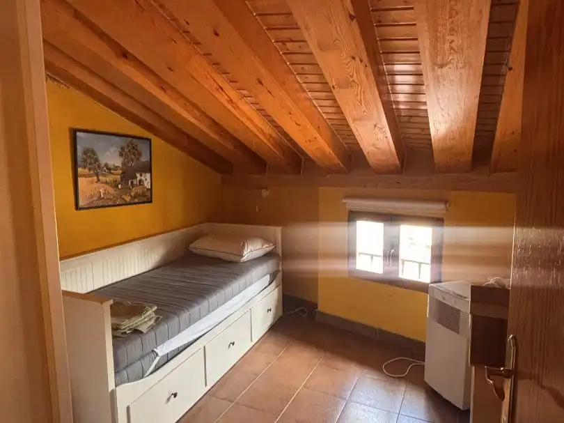 Einfamilien-Reihenhaus zum Verkauf in Calle de la Iglesia, 12, Peñalver Schlafzimmer von Einfamilien-Reihenhaus zum Verkauf in Peñalver mit Klimaanlage, Heizung und Balkon