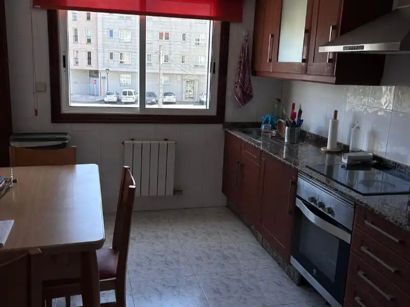Wohnung zum Verkauf in Travesía de Arteixo, 246, Arteixo pueblo Küche von Wohnung zum Verkauf in Arteixo mit Heizung, Abstellraum und Gemeinschaftsparkplatz