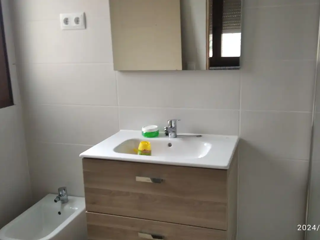 Flat for sale in Carrer Carretera, 27, La Guingueta d'Àneu Bathroom of Flat for sale in La Guingueta d'Àneu with Heating, Parquet flooring and Terrace