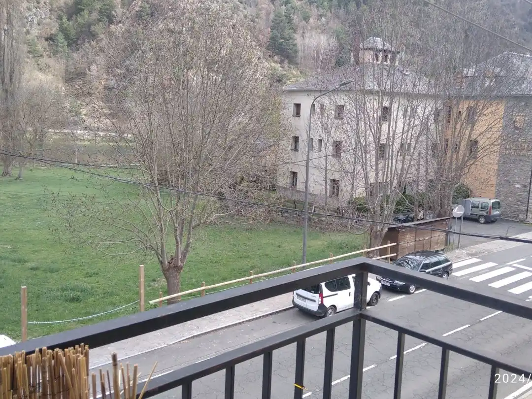 Flat for sale in Carrer Carretera, 27, La Guingueta d'Àneu Balcony of Flat for sale in La Guingueta d'Àneu with Heating, Parquet flooring and Terrace