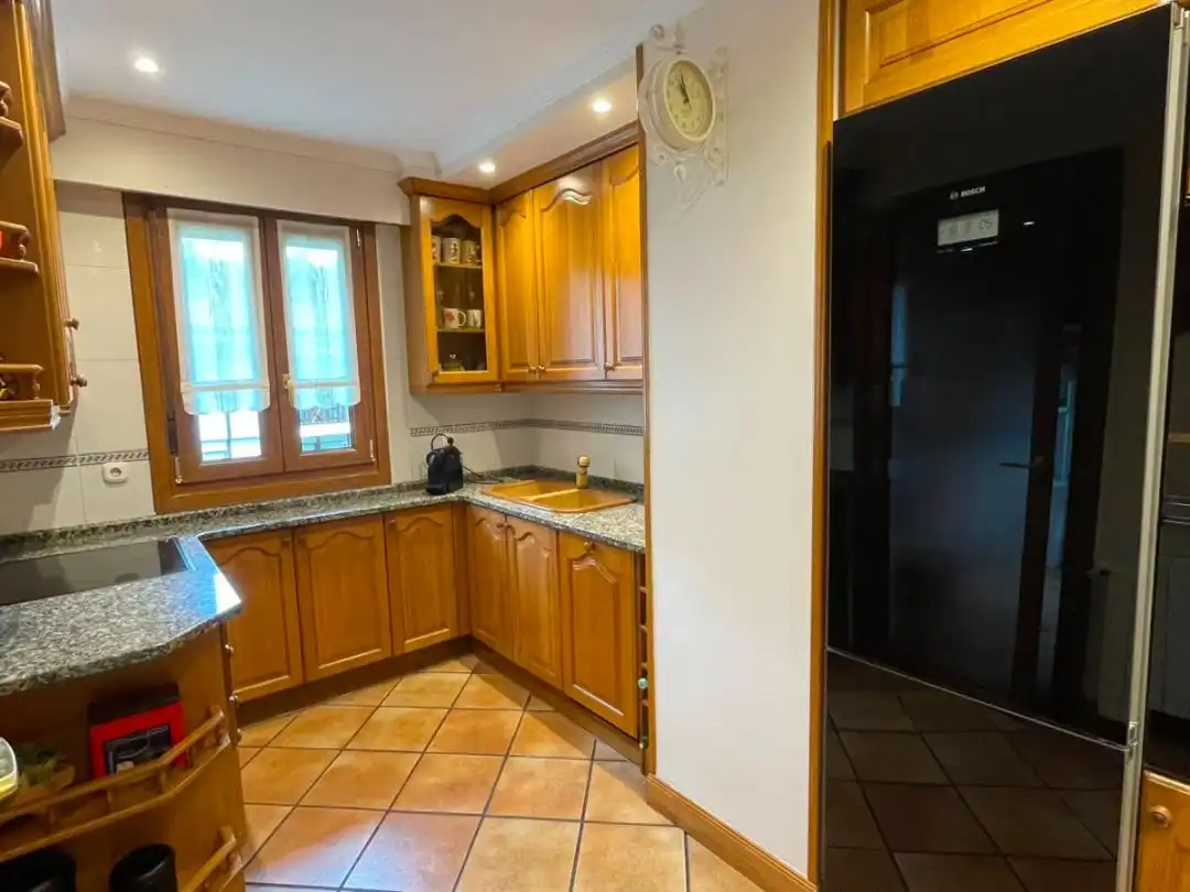 Piso en venta en Errotaundi Pasealekua, 13, Jaizubia - Urdanibia - Puiana Cocina de Piso en venta en Irun con Terraza y Piscina