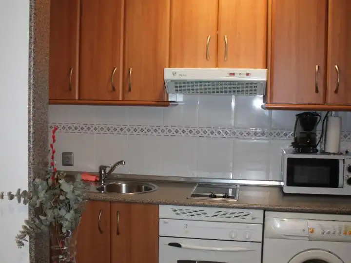 Cocina de Estudio de alquiler en Ciudad Real con Aire acondicionado, Calefacción y Parquet