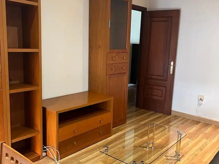 Pis de lloguer a Rúa Vasco Díaz Tanco, 4, Mariñamansa Dormitori de Pis de lloguer en Ourense Capital amb Calefacció, Parquet i Traster