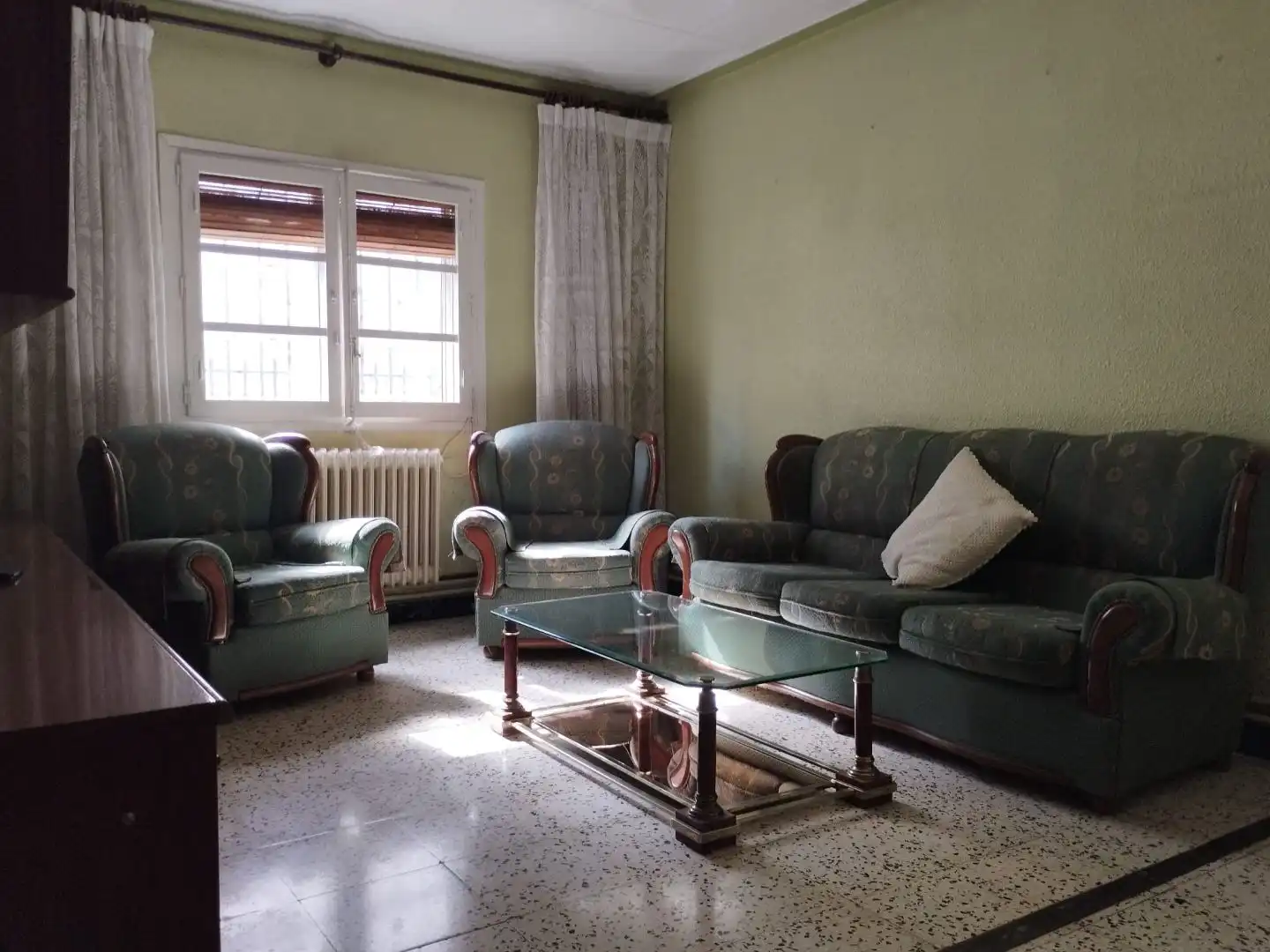 Piso en venta en Calle la Balsa, 1, La Muela Sala de estar de Piso en venta en La Muela con Aire acondicionado, Calefacción y Amueblado