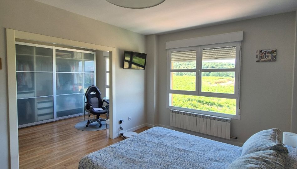 Piso en venta en Calle Higueras, 16f, Medrano, La Rioja - imagen 1 Foto 1 de Piso en venta en Calle Higueras, 16f, Medrano, La Rioja