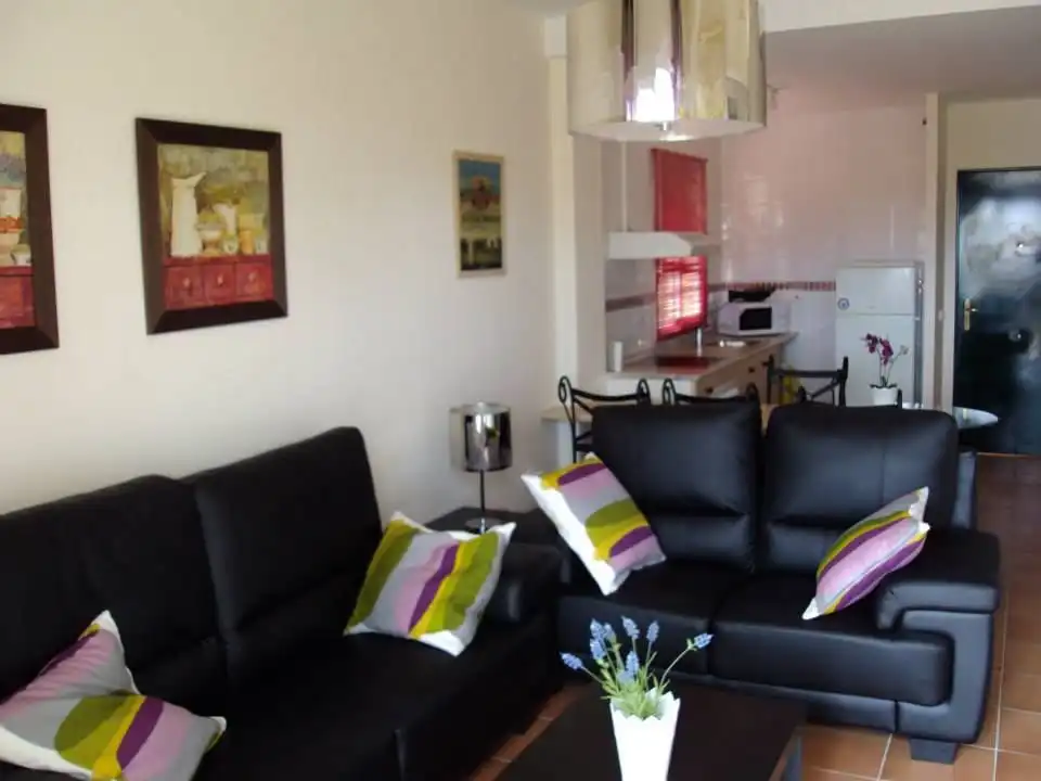 Piso en venta en Calle Colinas del Mar, 12, La Alcaidesa Sala de estar de Piso en venta en La Alcaidesa con Aire acondicionado, Terraza y Piscina