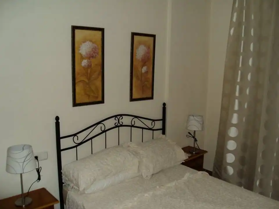 Piso en venta en Calle Colinas del Mar, 12, La Alcaidesa Habitación de Piso en venta en La Alcaidesa con Aire acondicionado, Terraza y Piscina