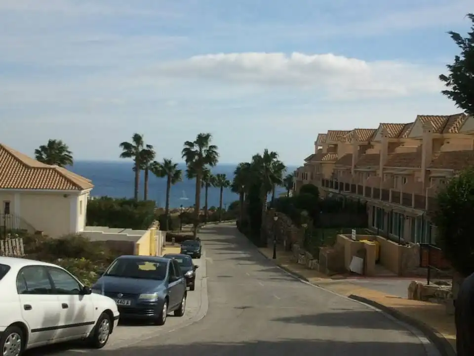 Piso en venta en Calle Colinas del Mar, 12, La Alcaidesa Vista exterior de Piso en venta en La Alcaidesa con Aire acondicionado, Terraza y Piscina