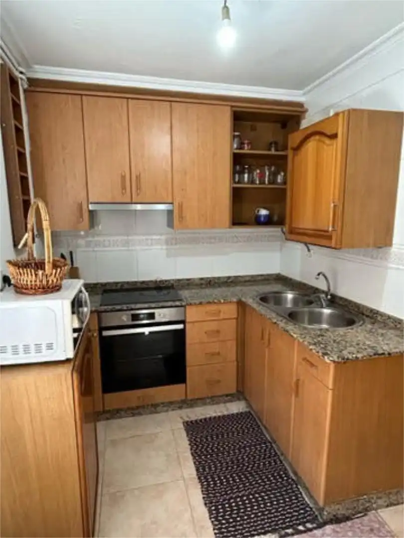 Cocina de Piso de alquiler en Santiago de Compostela  con Amueblado y Se aceptan mascotas