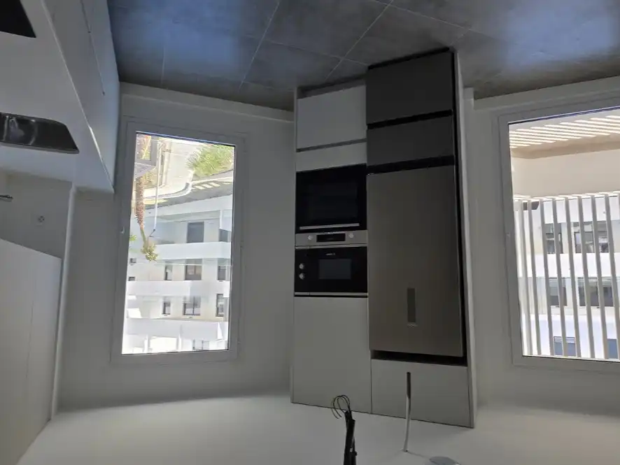 Piso de alquiler en Avenida Arrigo Boito, 5, Limonar Cocina de Piso de alquiler en Málaga con Aire acondicionado, Jardín privado y Parquet
