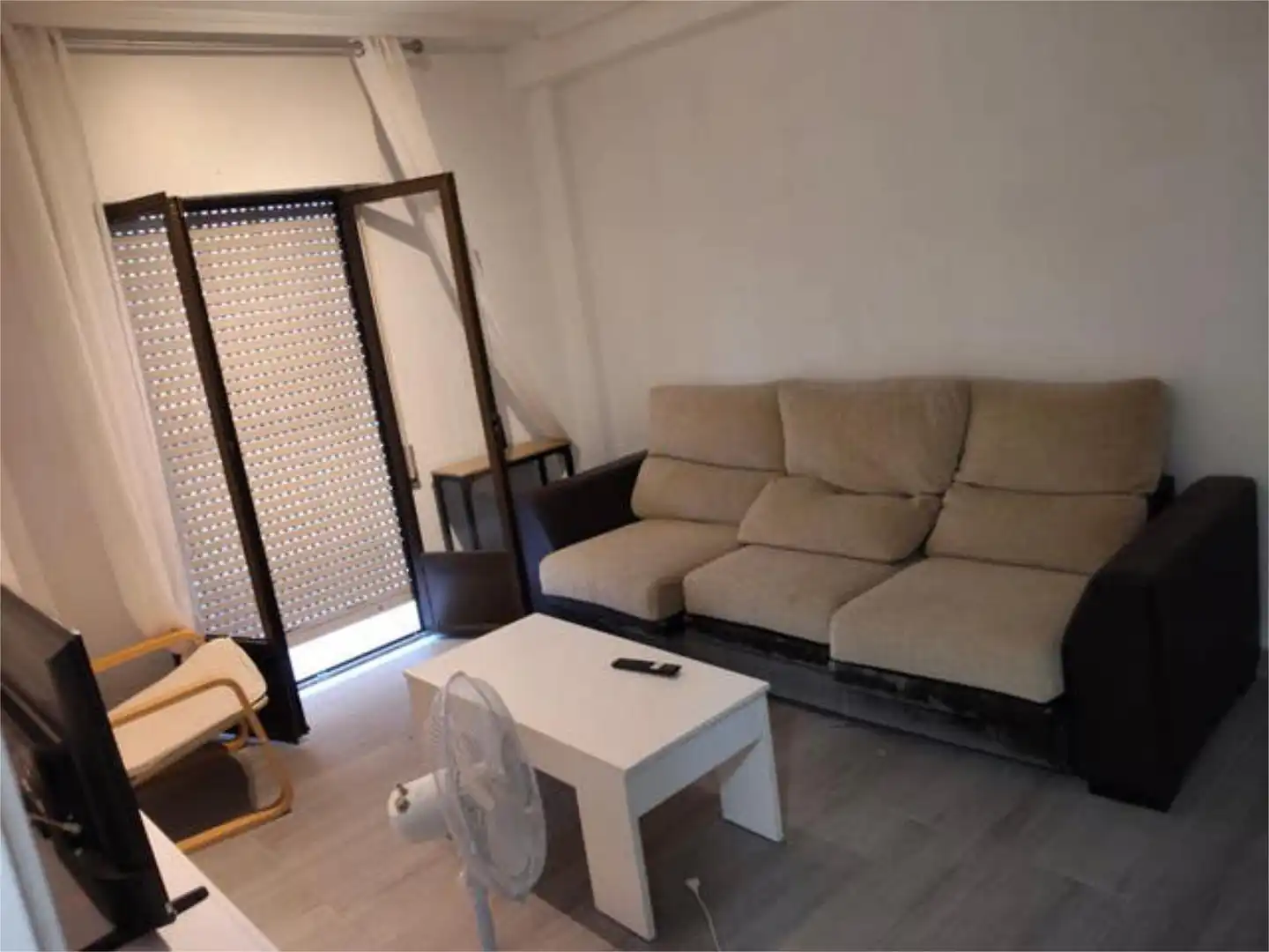 Sala d'estar de Pis per a compartir en Cáceres amb Terrassa i Moblat