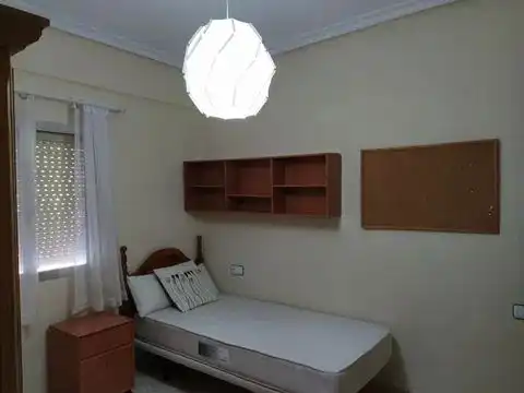 Wohnung zur Miete in Calle Malvaloca, 1, Tiro de Línea Schlafzimmer von Wohnung zur Miete in Sevilla mit Klimaanlage, Heizung und Möbliert