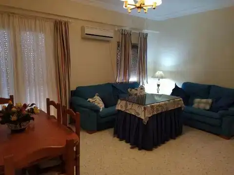 Wohnung zur Miete in Calle Malvaloca, 1, Tiro de Línea Wohnzimmer von Wohnung zur Miete in Sevilla mit Klimaanlage, Heizung und Möbliert