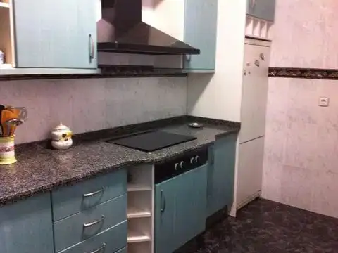 Wohnung zur Miete in Calle Malvaloca, 1, Tiro de Línea Küche von Wohnung zur Miete in Sevilla mit Klimaanlage, Heizung und Möbliert