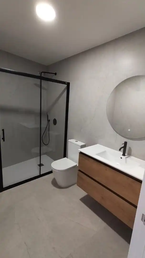 Wohnung zur Miete in Calle Román Meléndez, 1, Centro Badezimmer von Wohnung zur Miete in Utrera