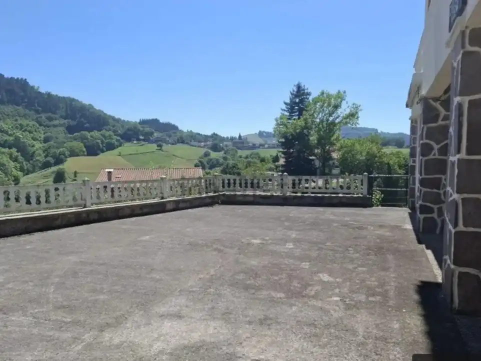 Piso en venta en Zuaznabar Aldea Barreiatua, 26, Altzo Terraza de Piso en venta en Altzo con Calefacción, Jardín privado y Parquet
