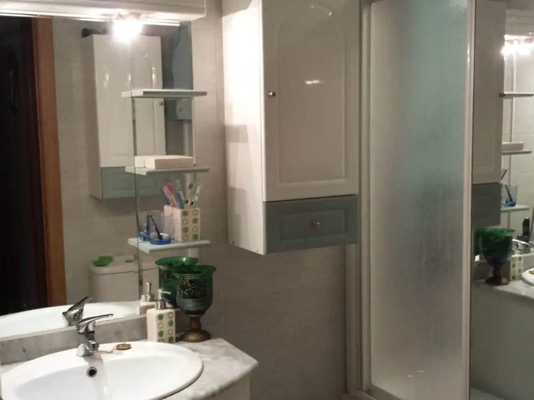Flat for rent in Calle de Minerva, 70, Valdebernardo - Valderribas Bathroom of Flat for rent in Madrid with Air Conditioner, Heating and Parquet flooring