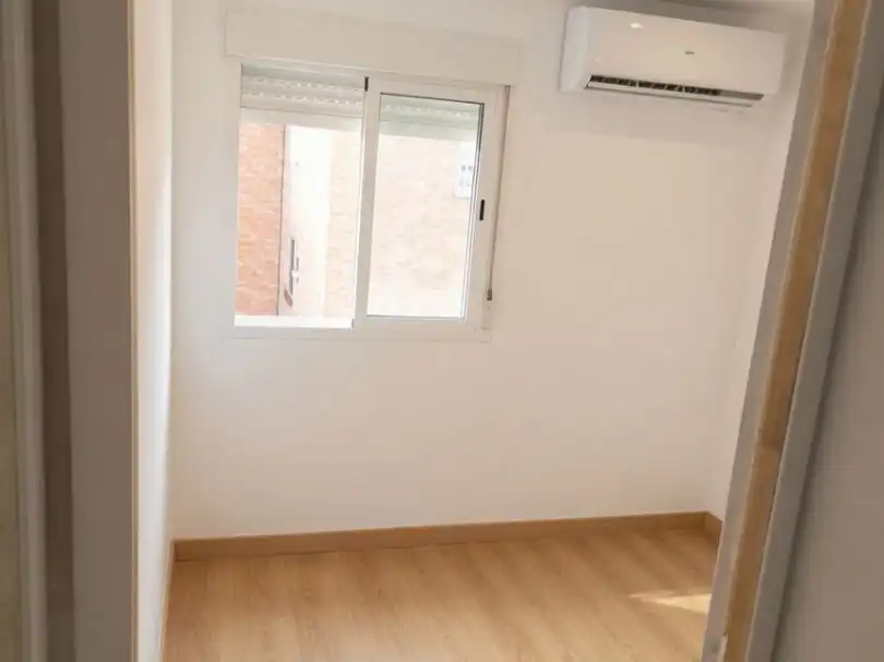 Flat for sale in San Jerónimo - La Bachillera Bedroom of Flat for sale in Sevilla with Air Conditioner