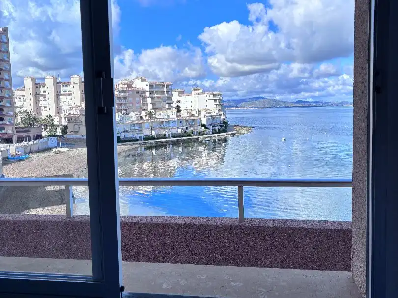 Wohnung zur Miete in Strasse el Barón Km7, ., Playa de las Gaviotas - El Pedrucho Außenansicht von Wohnung zur Miete in La Manga del Mar Menor mit Klimaanlage und Terrasse