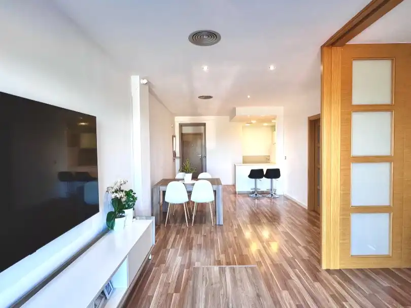 Piso en venta en Ronda del Fort Roig, 20, Montjuïc Piso en venta en Girona Capital