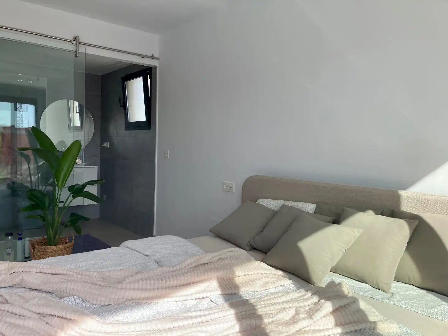 Houses for sale in Carrer de Xipre, 52, Gran Alacant Bedroom of Houses for sale in Santa Pola with Air Conditioner, Terrace and Swimming Pool