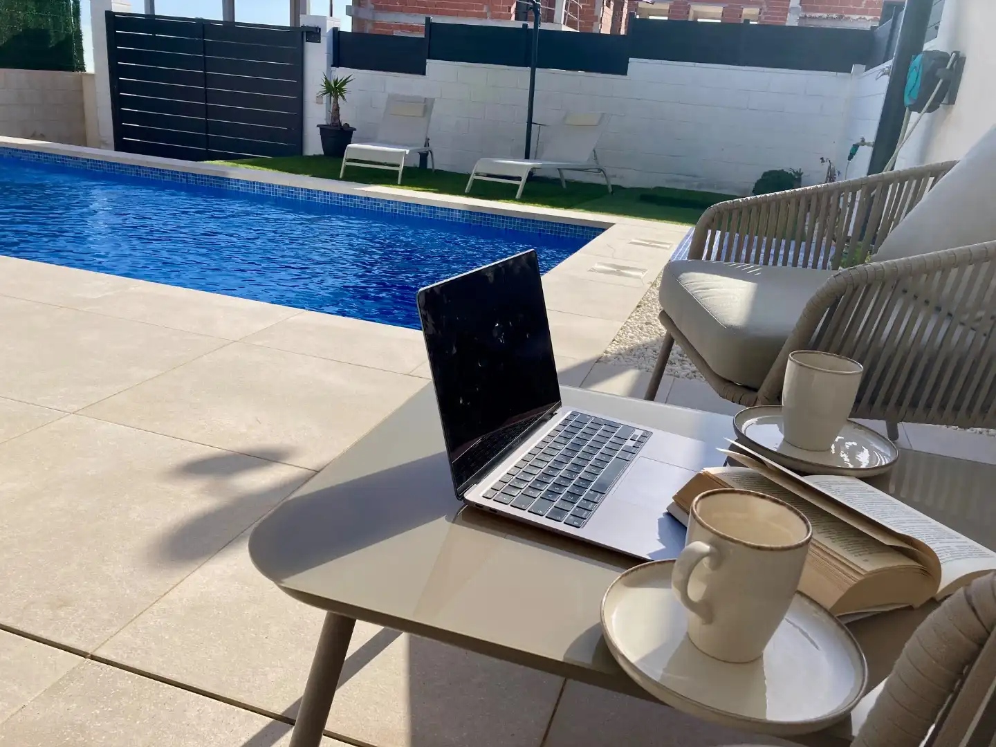 Houses for sale in Carrer de Xipre, 52, Gran Alacant Terrace of Houses for sale in Santa Pola with Air Conditioner, Terrace and Swimming Pool