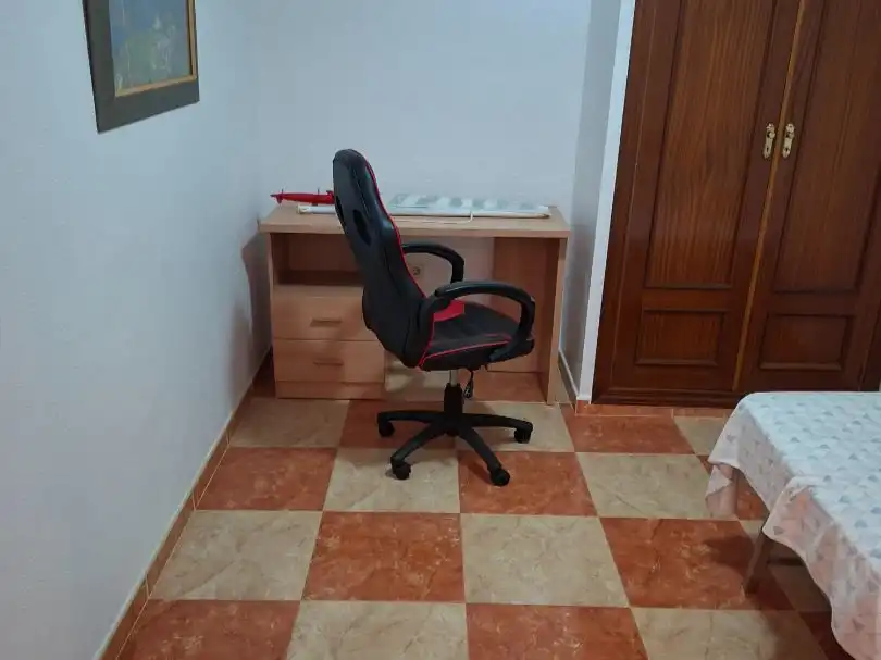 Wohnung zum Verkauf in Daimiel mit Parkett, Abstellraum und Möbliert