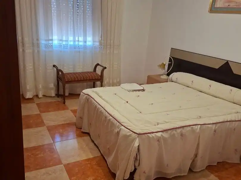 Schlafzimmer von Wohnung zum Verkauf in Daimiel mit Parkett, Abstellraum und Möbliert