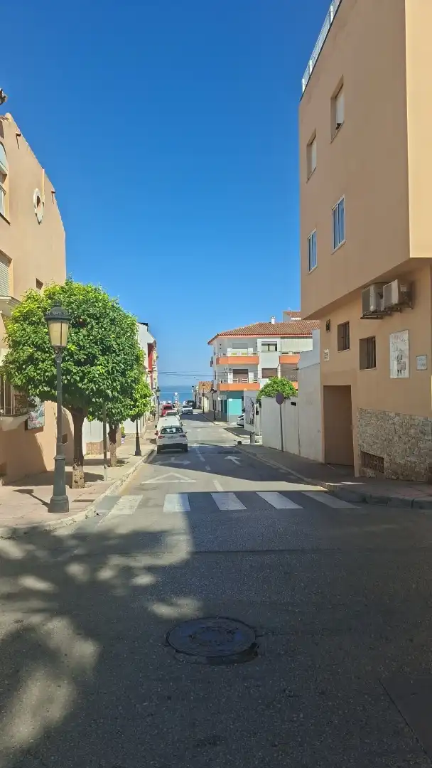 Dúplex en venta en Calle Aurora de Albornoz, 2, San Luis de Sabinillas Vista exterior de Dúplex en venta en Manilva con Amueblado, Balcón y Piscina comunitaria