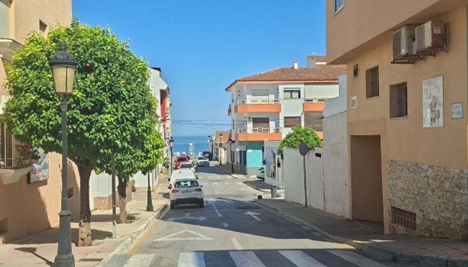 Dúplex en venta en Calle Aurora de Albornoz, 2, San Luis de Sabinillas, Manilva - imagen 1 Foto 1 de Dúplex en venta en Calle Aurora de Albornoz, 2, San Luis de Sabinillas, Manilva