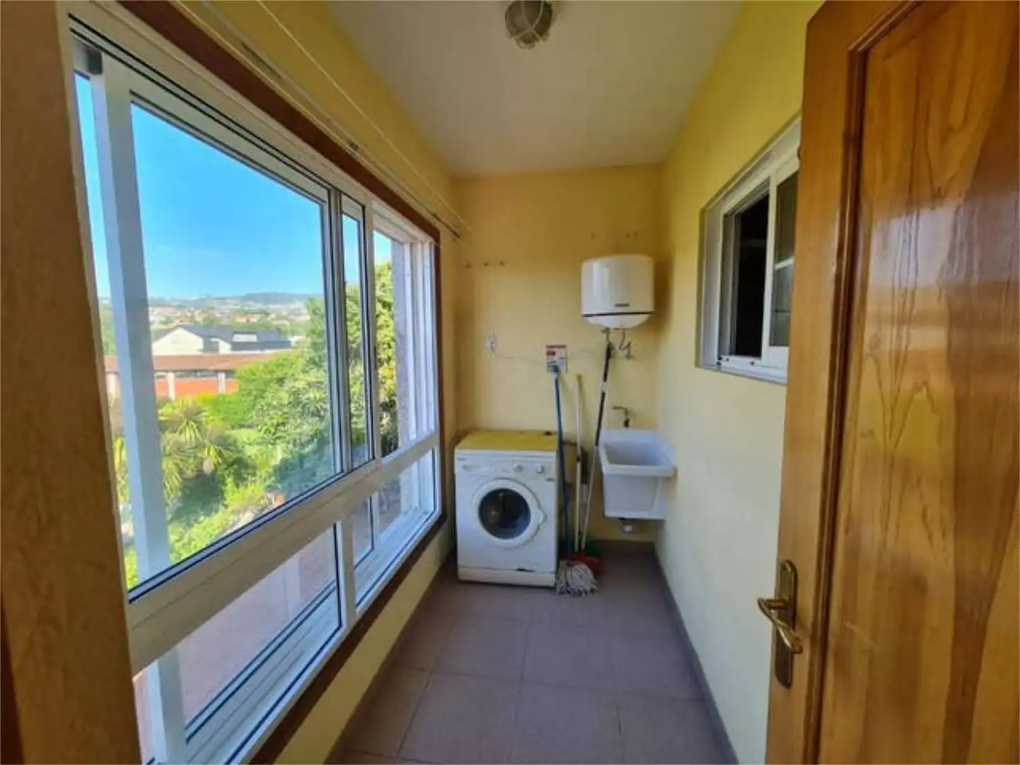 Flat for rent in Bembrive Balcony of Flat for rent in Vigo