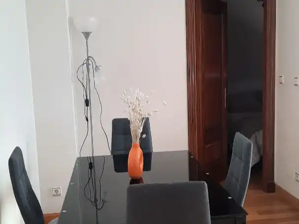Flat for rent in Calle Morcín, 6, Montecerrao Dining room of Flat for rent in Oviedo with Heating, Parquet flooring and Furnished
