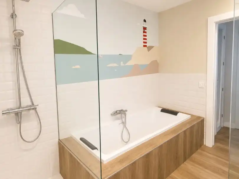 Piso en venta en Calle Sorzano, 16, La Cava - Fardachón Baño de Piso en venta en Logroño con Aire acondicionado, Terraza y Piscina