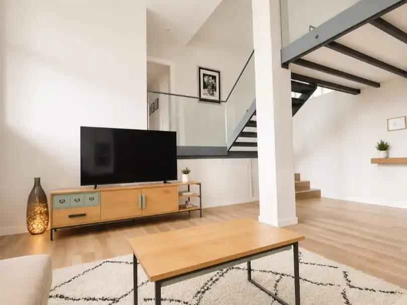 Piso en venta en Calle Sorzano, 16, La Cava - Fardachón Sala de estar de Piso en venta en Logroño con Aire acondicionado, Terraza y Piscina