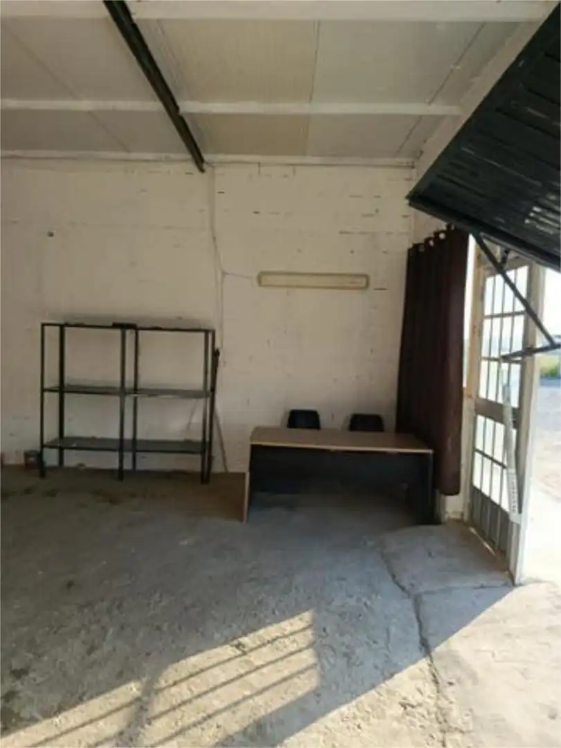 Industrial buildings for rent in Villaverde del Río