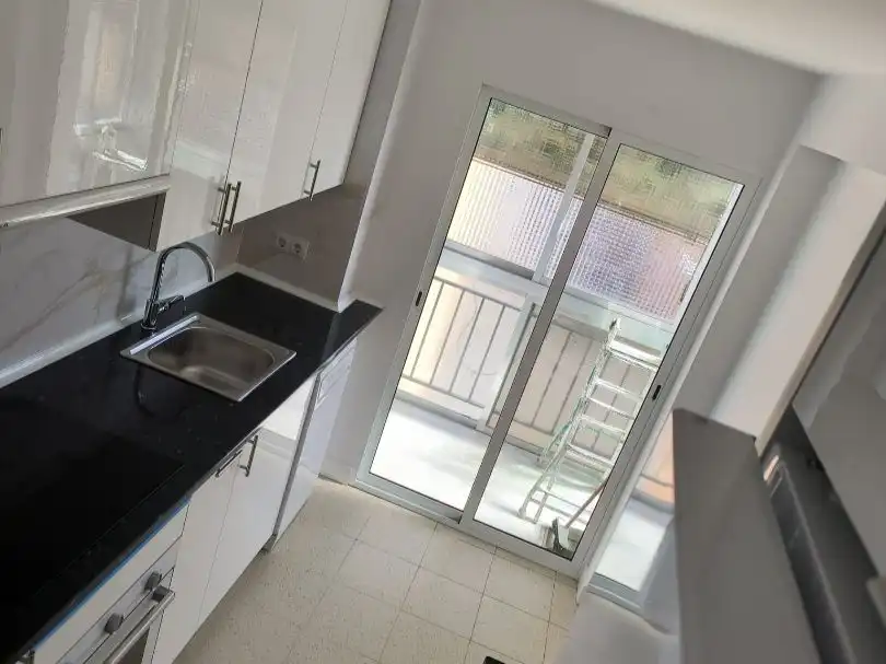 Wohnung zum Verkauf in Calle del Estroncio, 11, Los Rosales Küche von Wohnung zum Verkauf in Madrid mit Klimaanlage