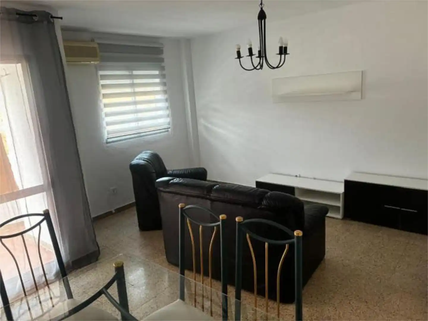 Piso de alquiler en Oeste Sala de estar de Piso de alquiler en Mérida
