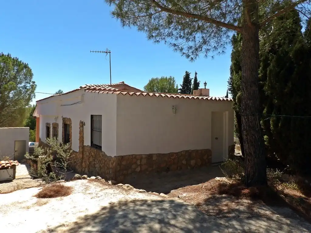 Casa o xalet en venda a Urbanización la Foya, 202, Vilafamés Vista exterior de Casa o xalet en venda en Vilafamés amb Jardí privat, Terrassa i Moblat