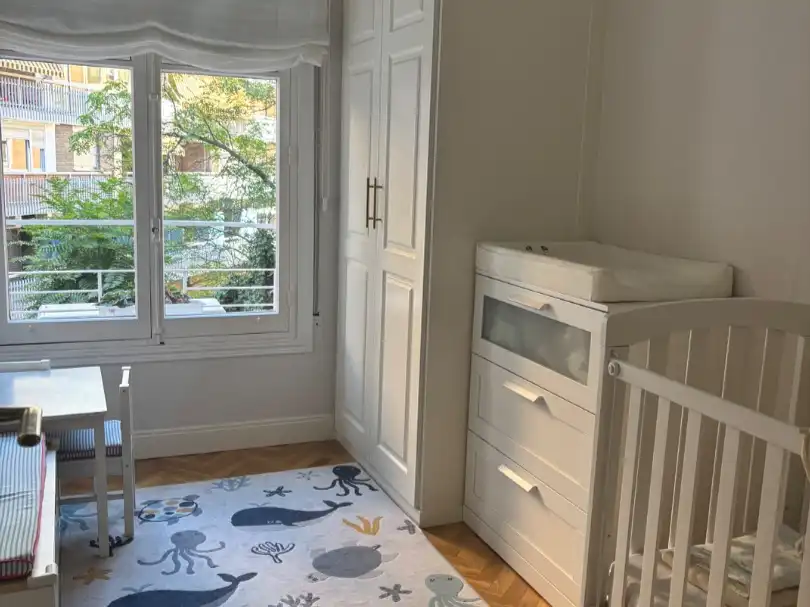Flat for rent in Calle de Isaac Peral, 48, Vallehermoso Bedroom of Flat for rent in Madrid with Air Conditioner, Heating and Parquet flooring