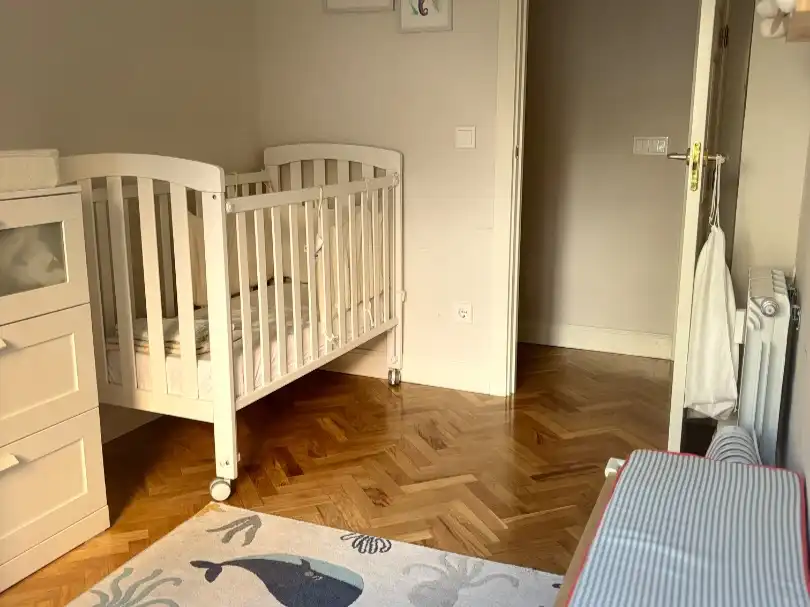 Flat for rent in Calle de Isaac Peral, 48, Vallehermoso Bedroom of Flat for rent in Madrid with Air Conditioner, Heating and Parquet flooring