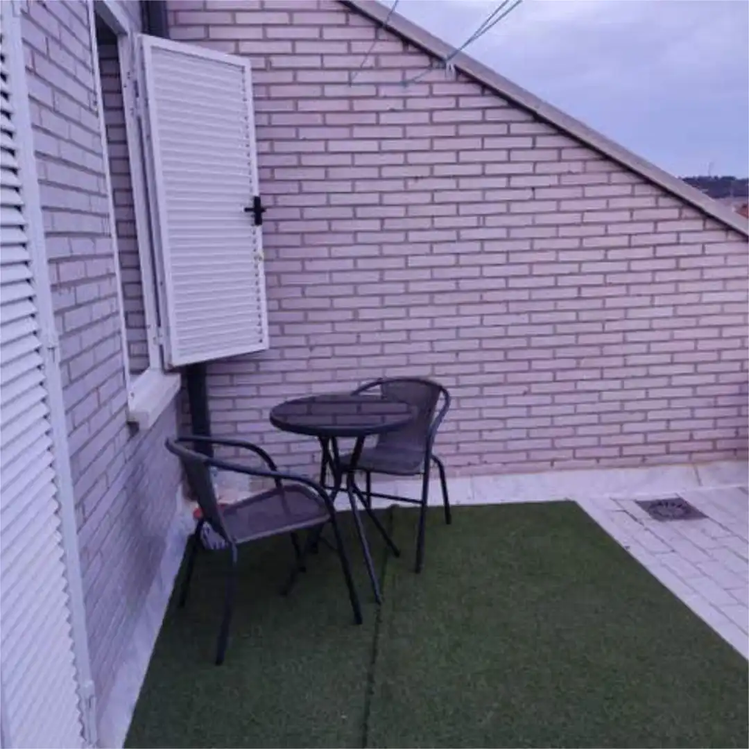Ático de alquiler en Campo de la Juventud Terraza de Ático de alquiler en Palencia con Calefacción, Terraza y Trastero
