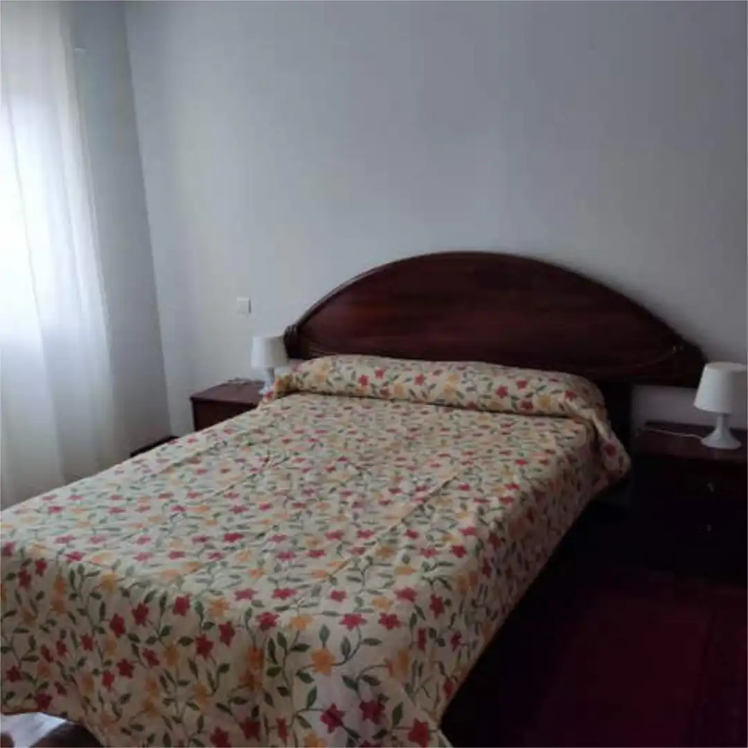 Ático de alquiler en Campo de la Juventud Habitación de Ático de alquiler en Palencia con Calefacción, Terraza y Trastero