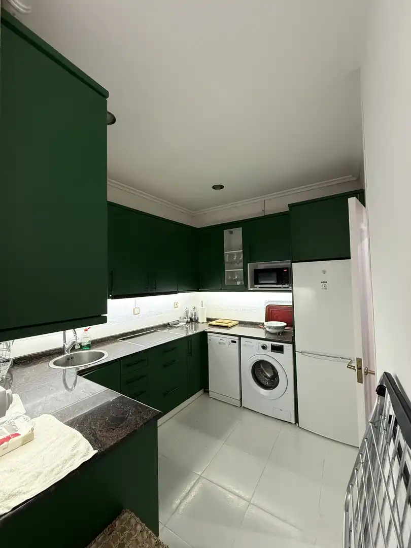 Wohnung zum Verkauf in Villarías Kalea, 8, Plaza Circular Küche von Wohnung zum Verkauf in Bilbao mit Balkon