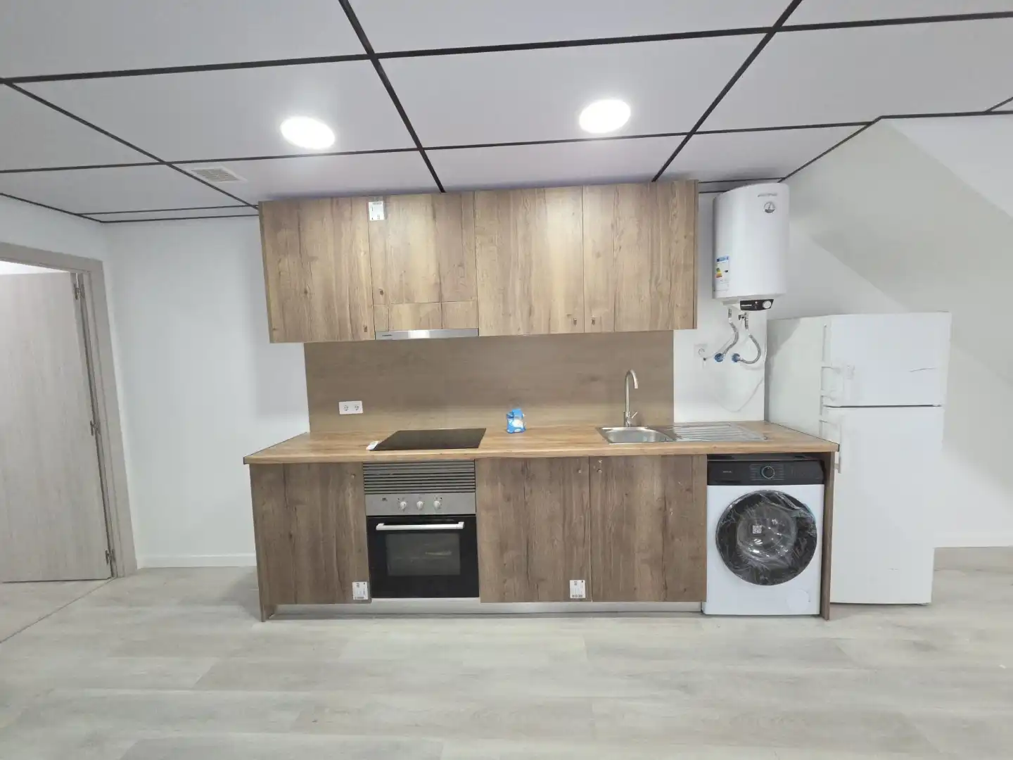 Piso de alquiler en Calle San Quintín, 5, Alquerieta Cocina de Piso de alquiler en Alzira con Parquet, Horno y Lavadora