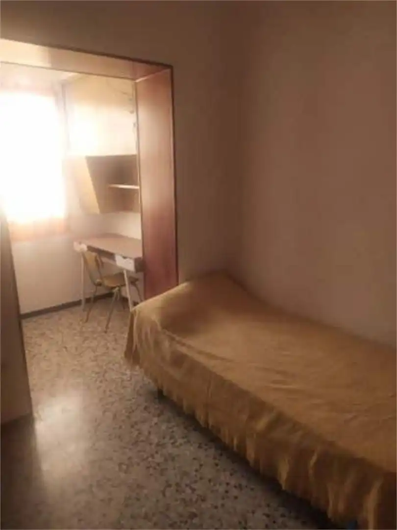 Wohnung zur Miete in Ciudad de Asís Schlafzimmer von Wohnung zur Miete in Alicante / Alacant mit Möbliert