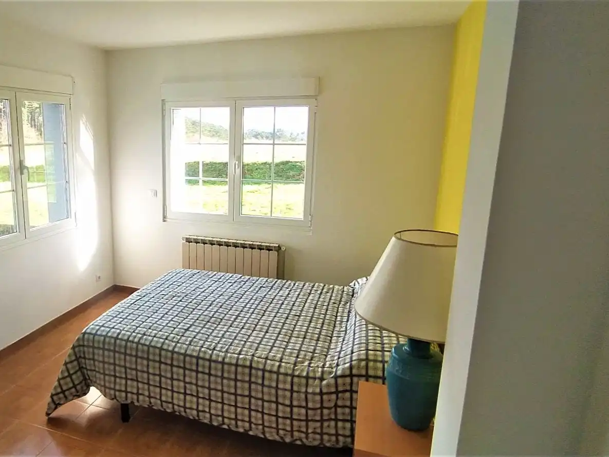 Casa o chalet en venta en AC-550, 6, Noia Habitación de Casa o chalet en venta en Noia con Calefacción, Jardín privado y Parquet