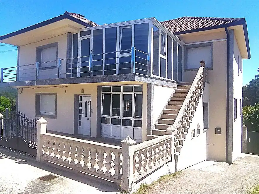 Casa o chalet en venta en AC-550, 6, Noia Vista exterior de Casa o chalet en venta en Noia con Calefacción, Jardín privado y Parquet