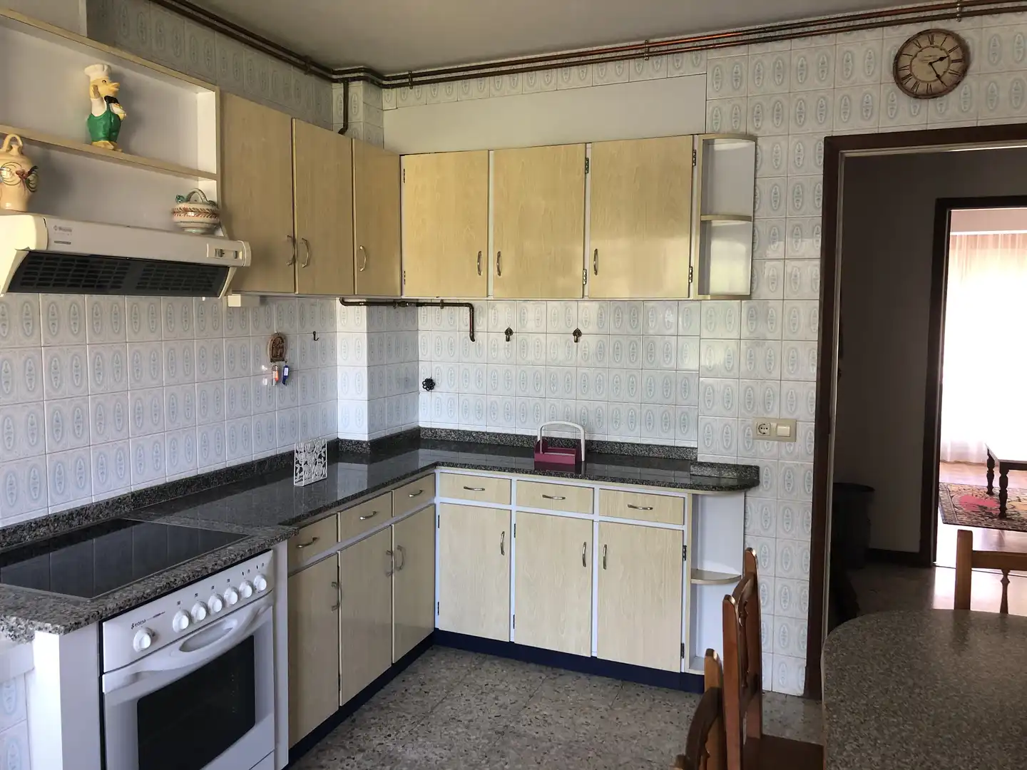 Wohnung zur Miete in Rúa de Vista Alegre, 88, Campus Norte - San Caetano Küche von Wohnung zur Miete in Santiago de Compostela mit Balkon