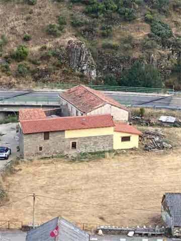 Casa-chalet en Venta en Riello